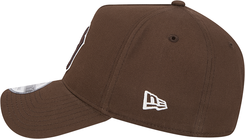 New Era 9Forty A Frame MLB Cooperstown World Series New York Yankees Light Bronze