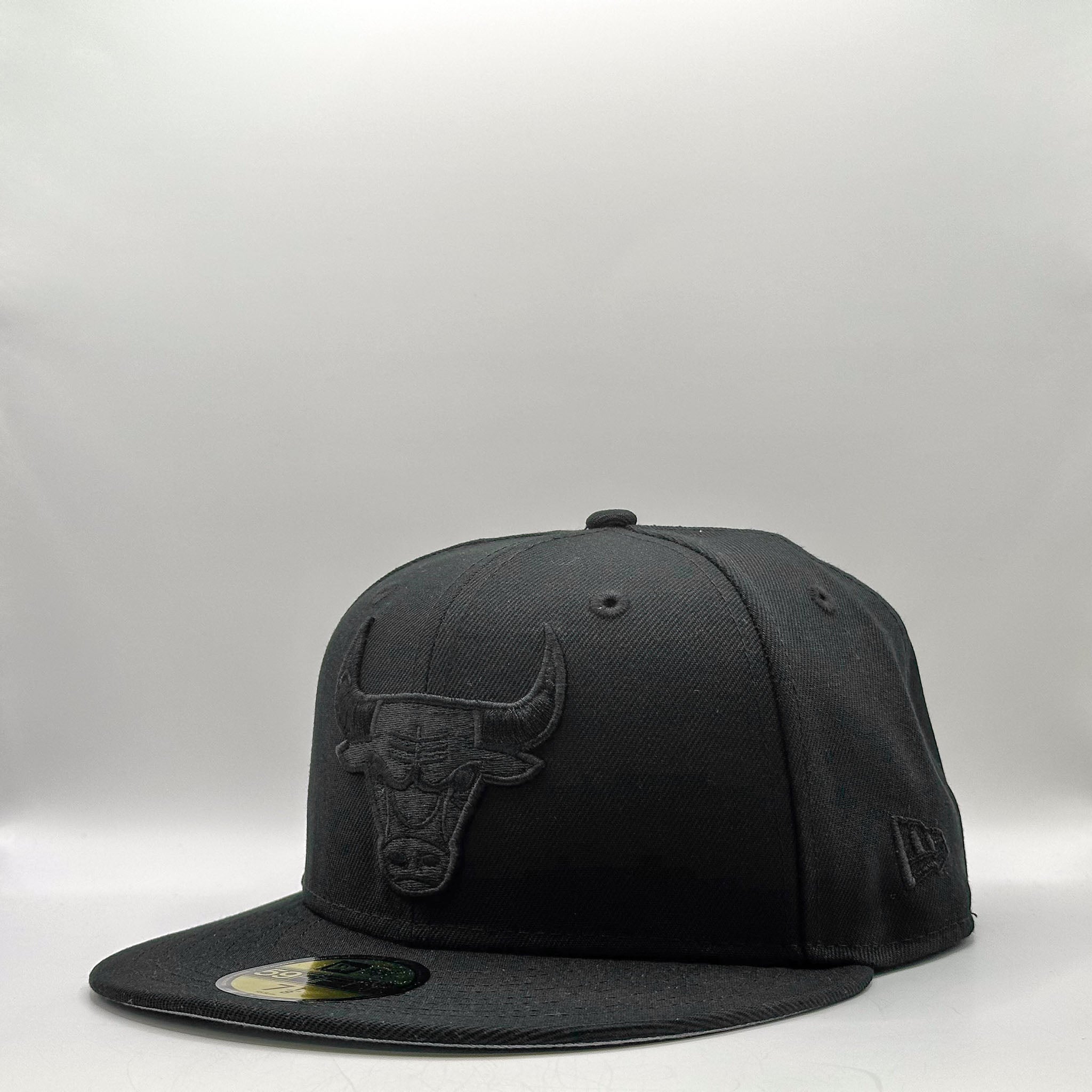 New Era 59Fifty NBA Chicago Bulls Black on Black