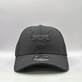 New Era 39Thirty NBA Chicago Bulls Black On Black