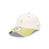 New Era Casual Classic MLB 2-Tone Mini Chainstitch New York Yankees Wine Cork Bay Leaf