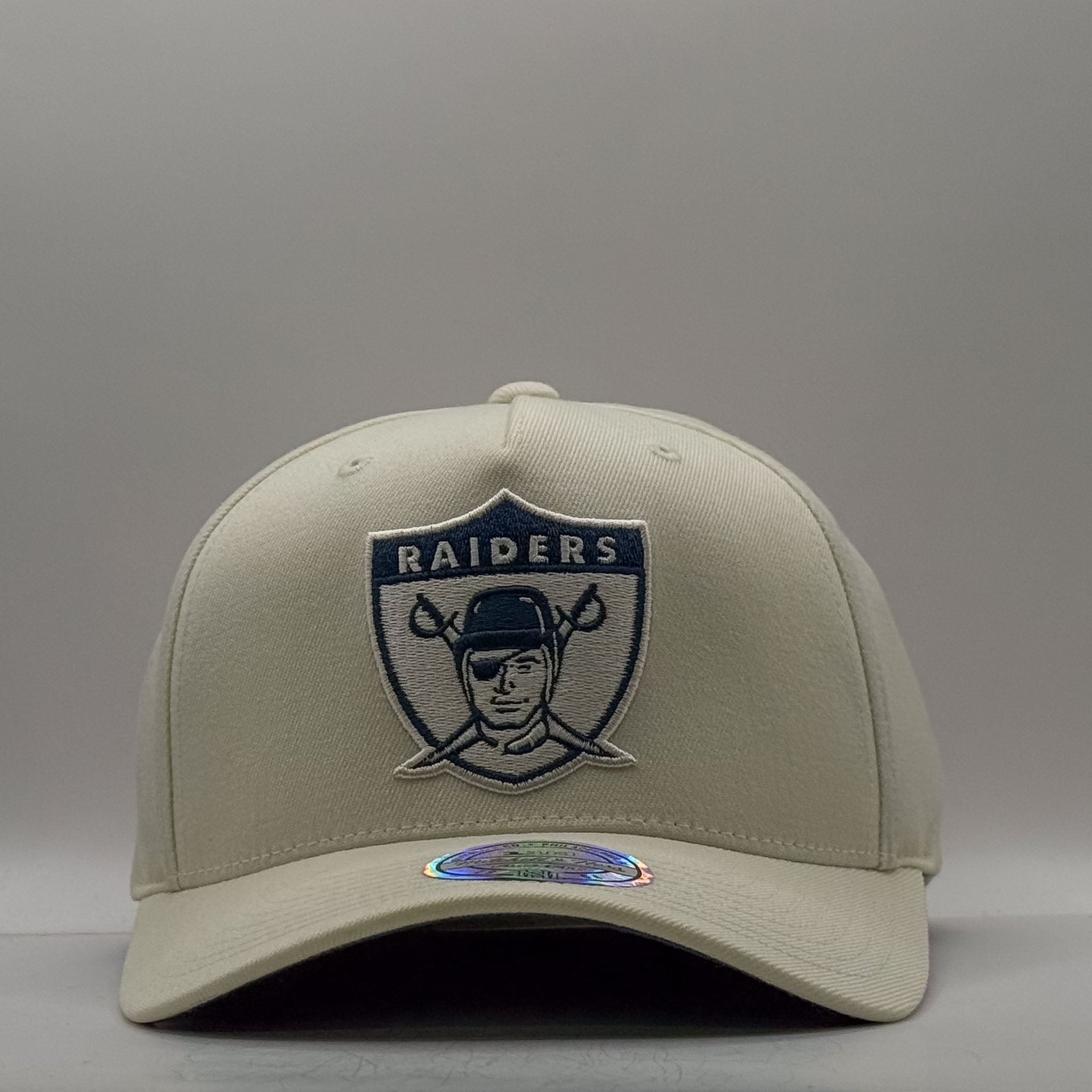 Mitchell & Ness NFL Flexfit 110 Las Vegas Raiders Cream/Teal