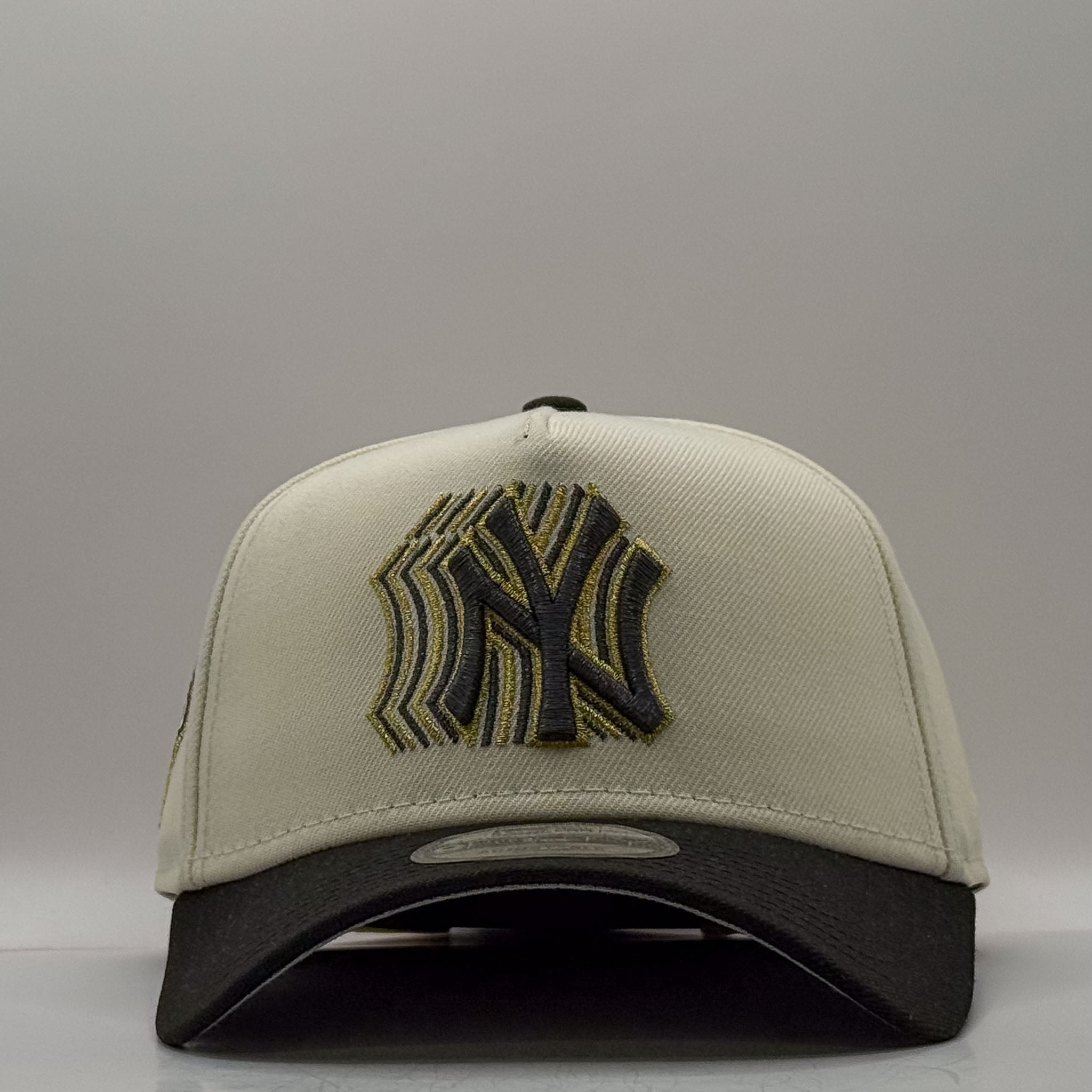 New Era 9Forty A-Frame MLB Cascade World Series New York Yankees Chrome/Black