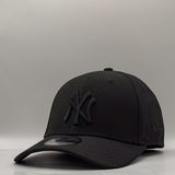 New Era 39Thirty MLB Diamond Era New York Yankees Black Tonal