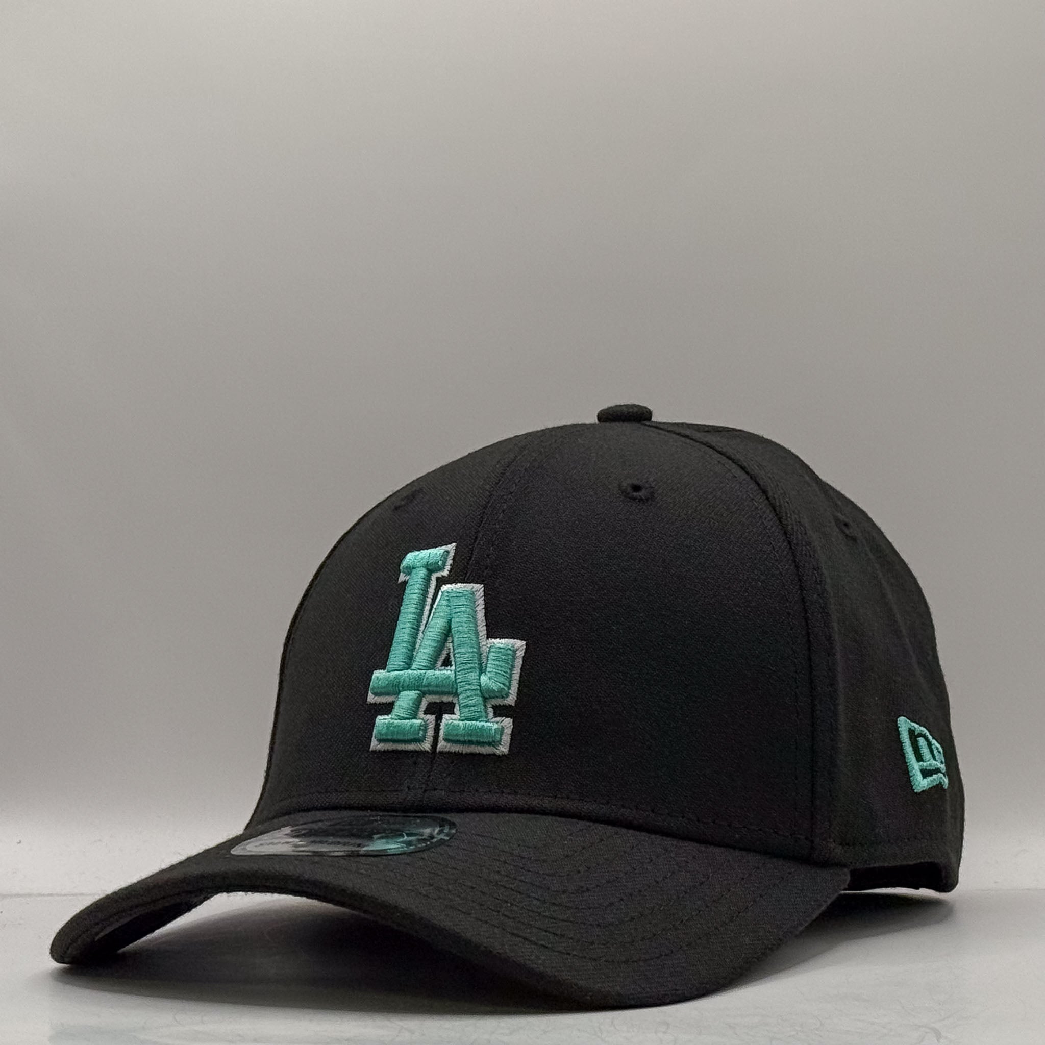 New Era 39Thirty MLB Outline Los Angeles Dodgers Black/Clear Mint