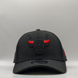 New Era 39Thirty NBA Chicago Bulls Blackout Scarlet