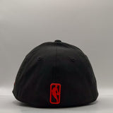 New Era 39Thirty NBA Chicago Bulls Blackout Scarlet