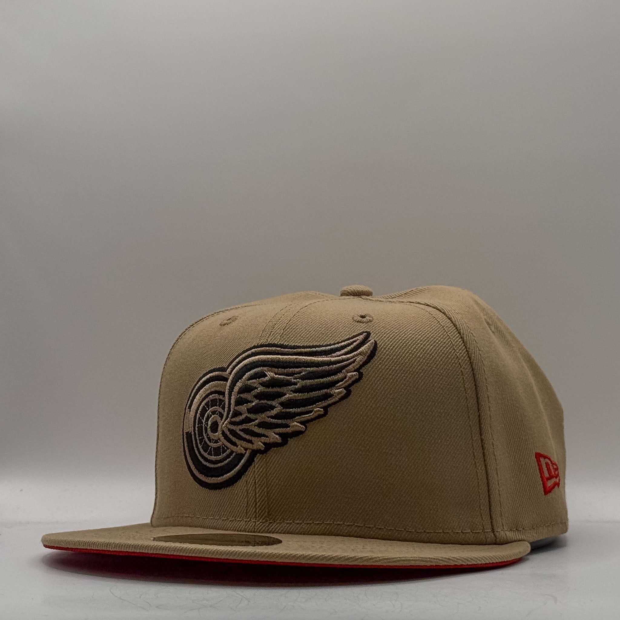 New Era 59Fifty NHL Detroit Red Wings Camel/Scarlet