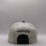 Mitchell & Ness NBA Pro Pinch Tilted Draft Chicago Bulls Chrome White