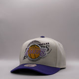 Mitchell & Ness NBA Pro Pinch Tilted Draft Los Angeles Lakers Chrome White