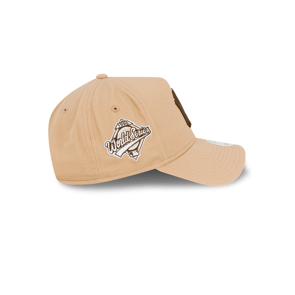 New Era Womens 9Forty A-Frame Clothstrap MLB Toffee New York Yankees