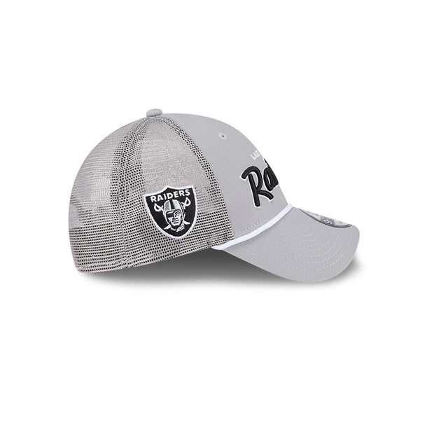 New Era 9Forty Trucker NFL Team Script Las Vegas Raiders Grey