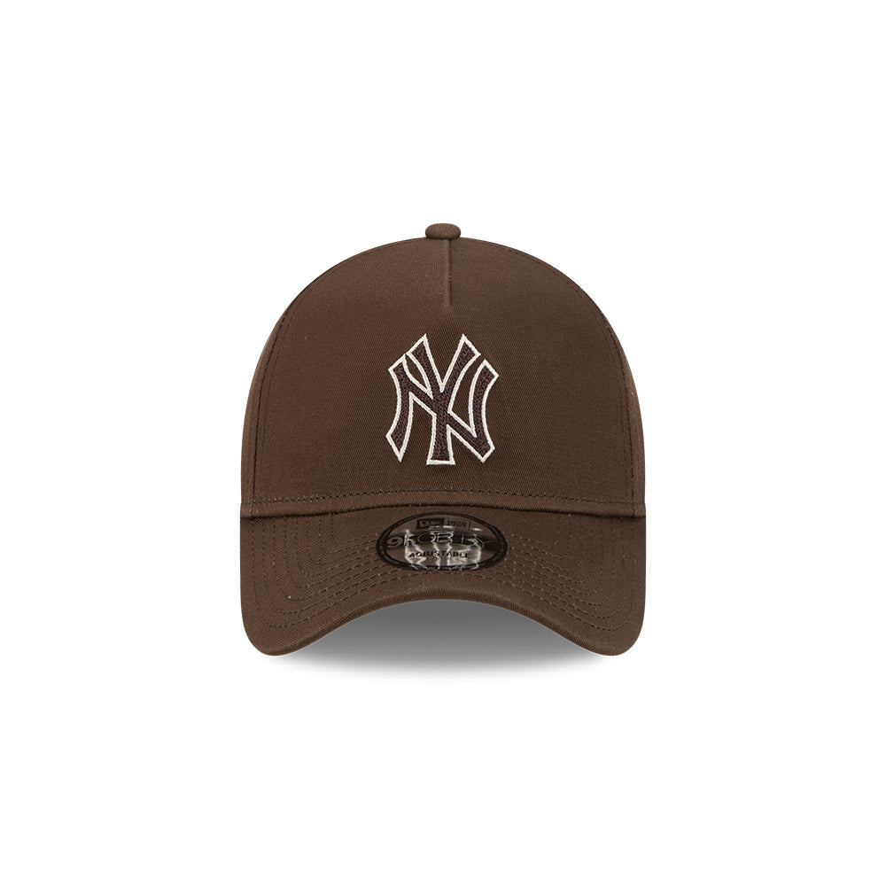 New Era 9Forty A-Frame MLB Earth Tonal Chainstitch New York Yankees Walnut