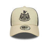 New Era 9Forty E-Frame Trucker EPL Seasonal Newcastle United FC Light Beige