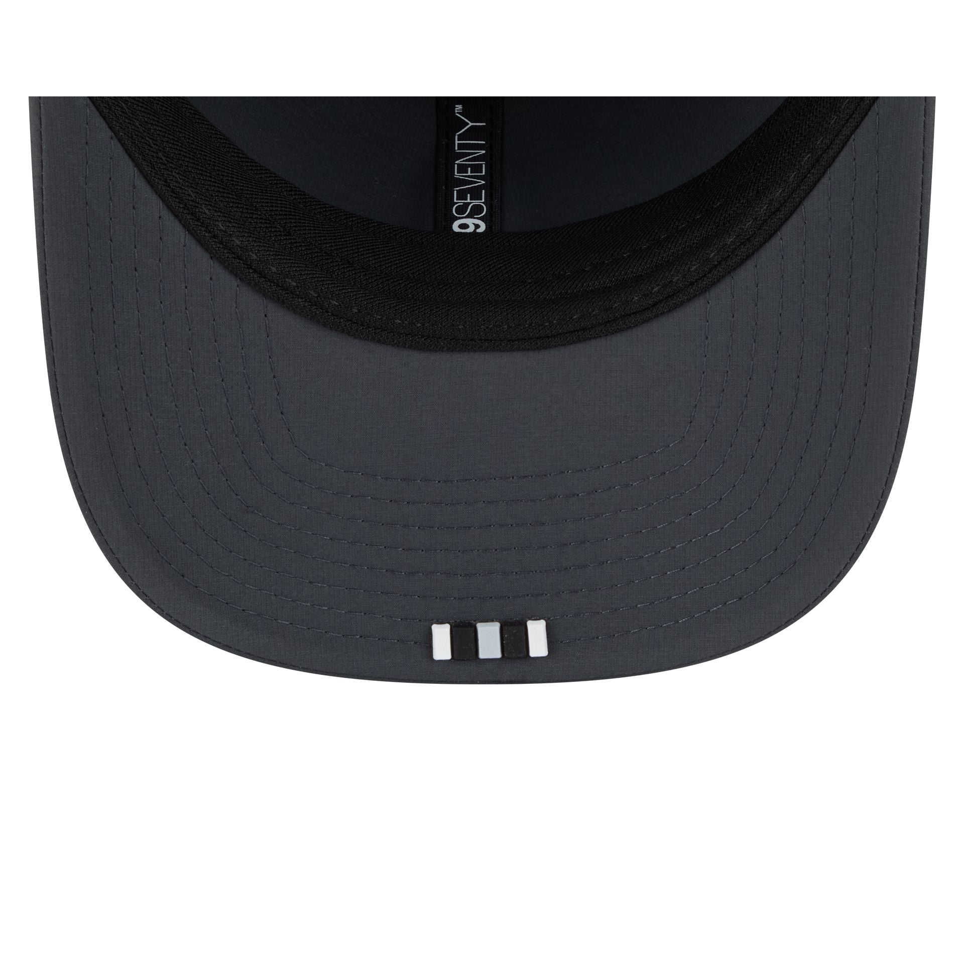 New Era 9Seventy NFL 2025 Sideline Cold Weather Las Vegas Raiders