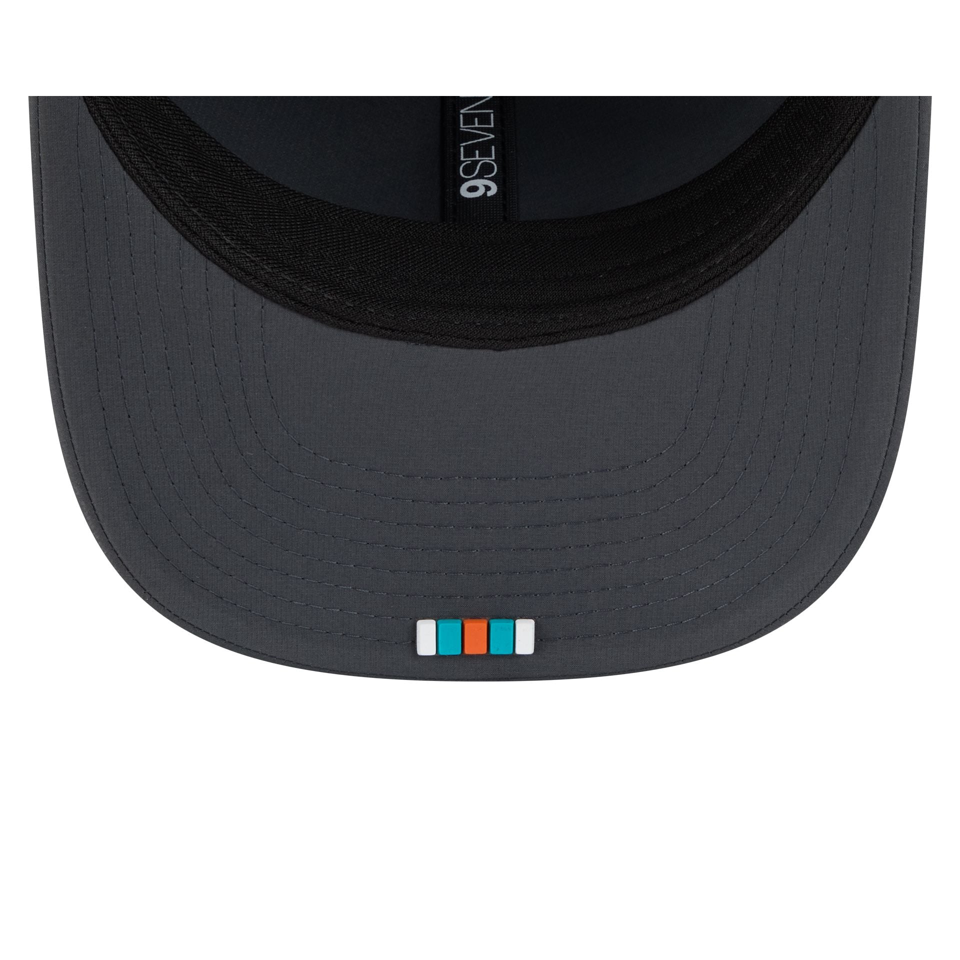 New Era 9Seventy NFL 2025 Sideline Cold Weather Miami Dolphins