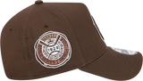 New Era 9Forty A Frame MLB Cooperstown World Series New York Yankees Light Bronze
