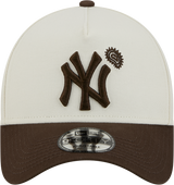 New Era 9Forty A Frame MLB Walnut Paisley New York Yankees