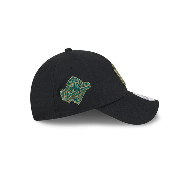New Era 9Forty Strapback MLB Seasonal New York Yankees Black Olive