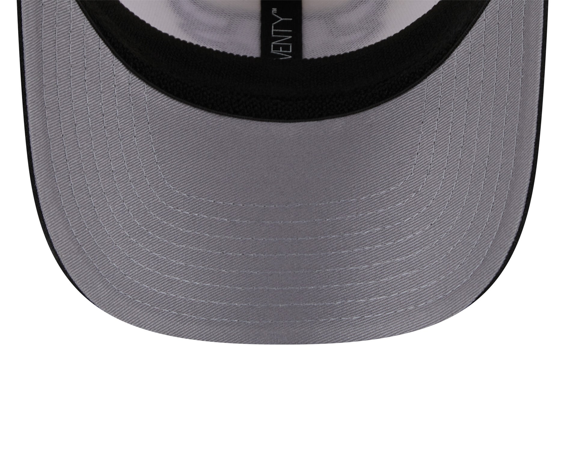 New Era 9Seventy NBA 2 Tone Chrome Chicago Bulls Chrome White/Black