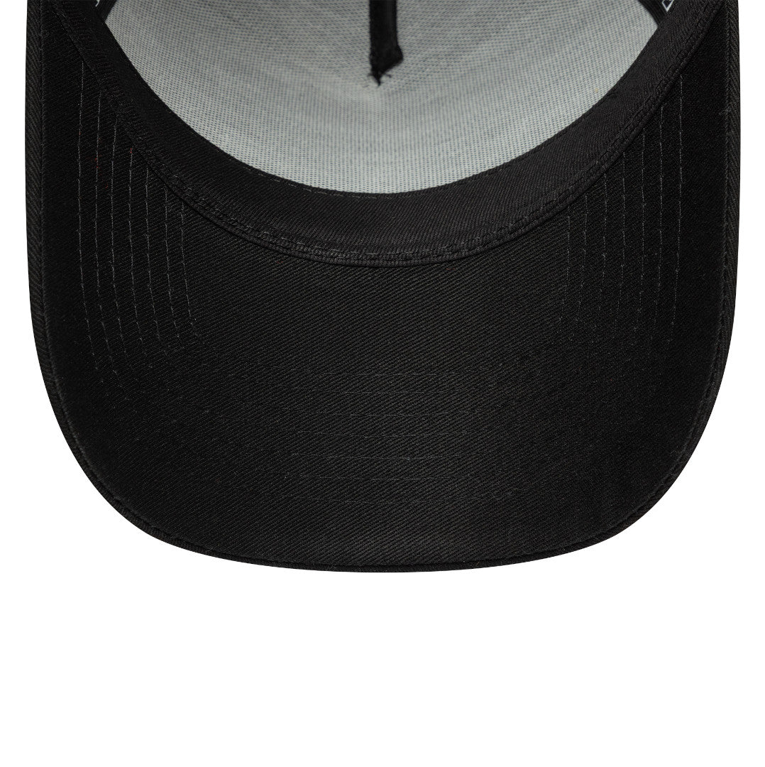 New Era 9Forty Trucker F1 Oracle Red Bull Racing Patch Black