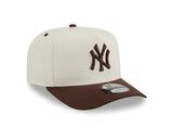 New Era 9Fifty A-Frame Chocolate Egg MLB New York Yankees Chrome White/Chocolate