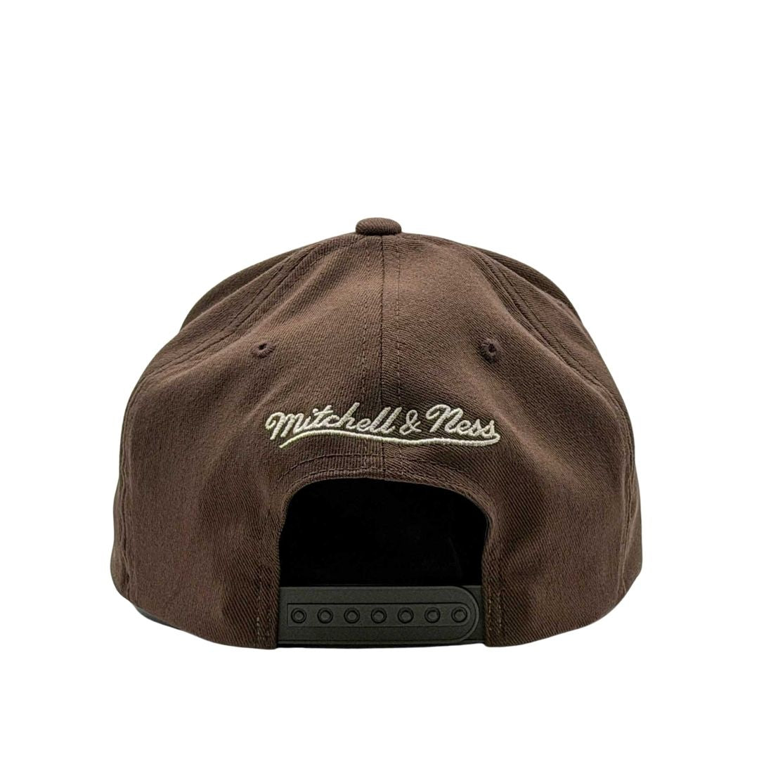 Mitchell & Ness NBA Flexfit 110 Winter Colour Chicago Bulls Brown