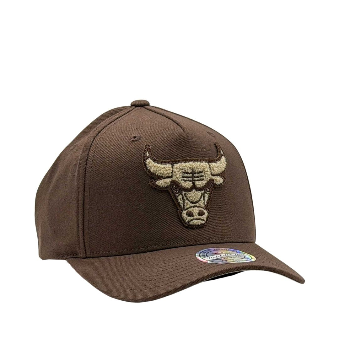 Mitchell & Ness NBA Flexfit 110 Winter Colour Chicago Bulls Brown
