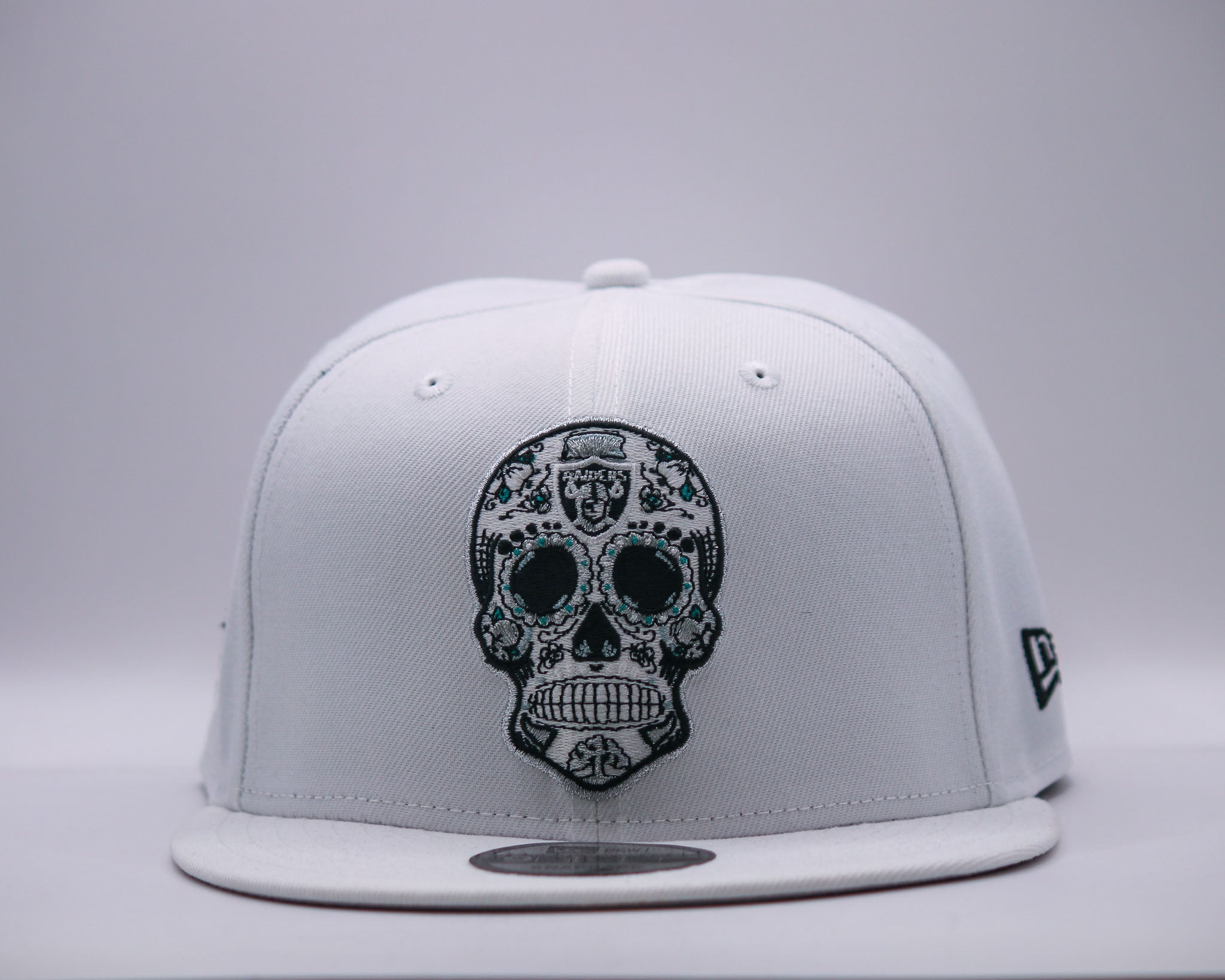 New Era 9Fifty NFL Sugar Skull Las Vegas Raiders White