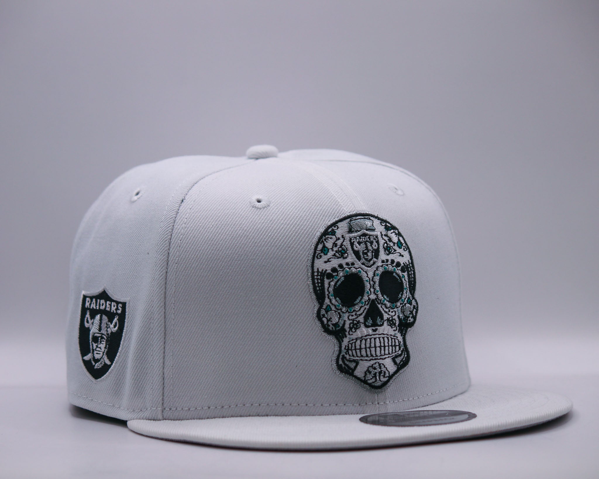 New Era 9Fifty NFL Sugar Skull Las Vegas Raiders White