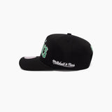 Mitchell & Ness NBA Old English Pro Pinch Boston Celtics Black
