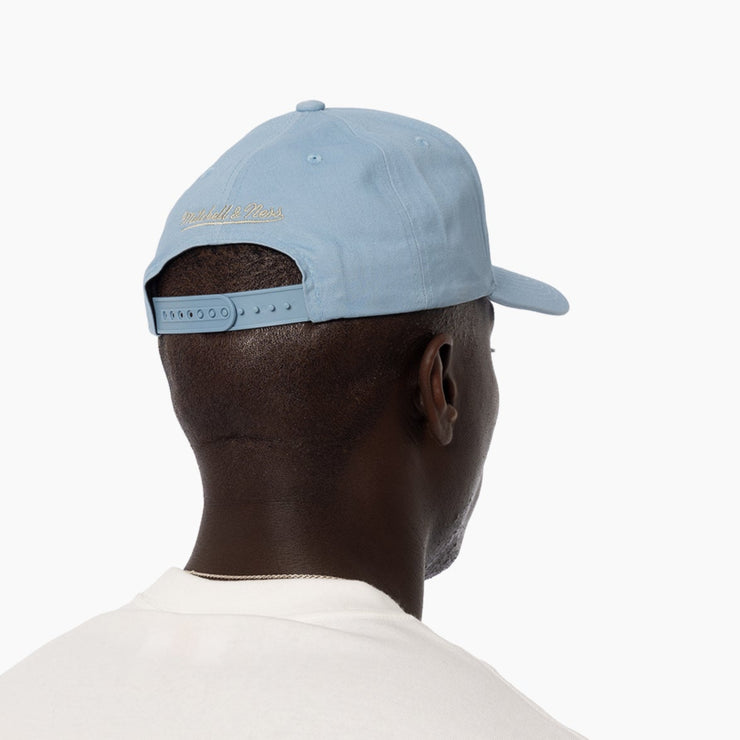Mitchell & Ness NBA Seasonal Core Charlotte Hornets Light Blue