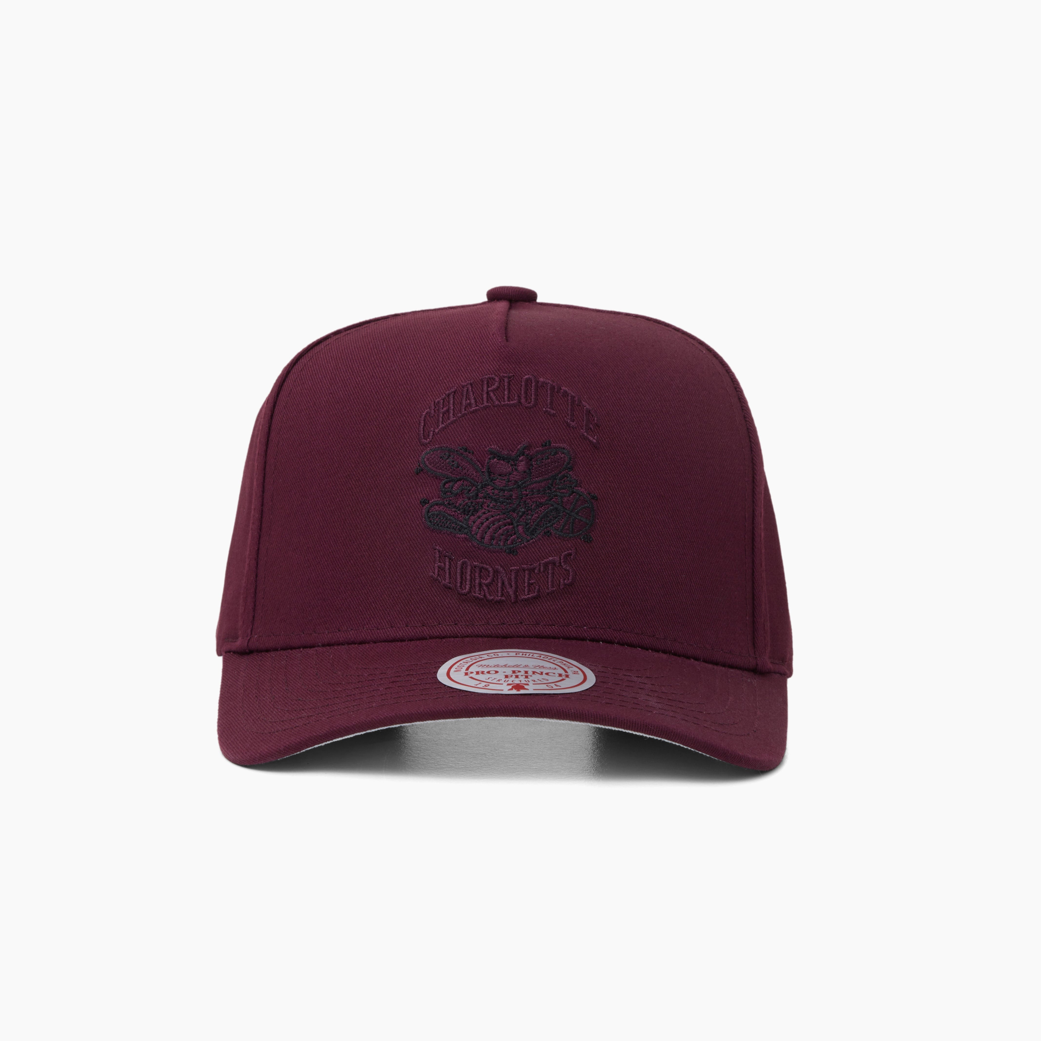 Mitchell & Ness NBA Lacquer Pro Pinch Charlotte Hornets Maroon
