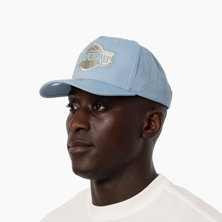 Mitchell & Ness NBA Seasonal Core Los Angeles Lakers Light Blue