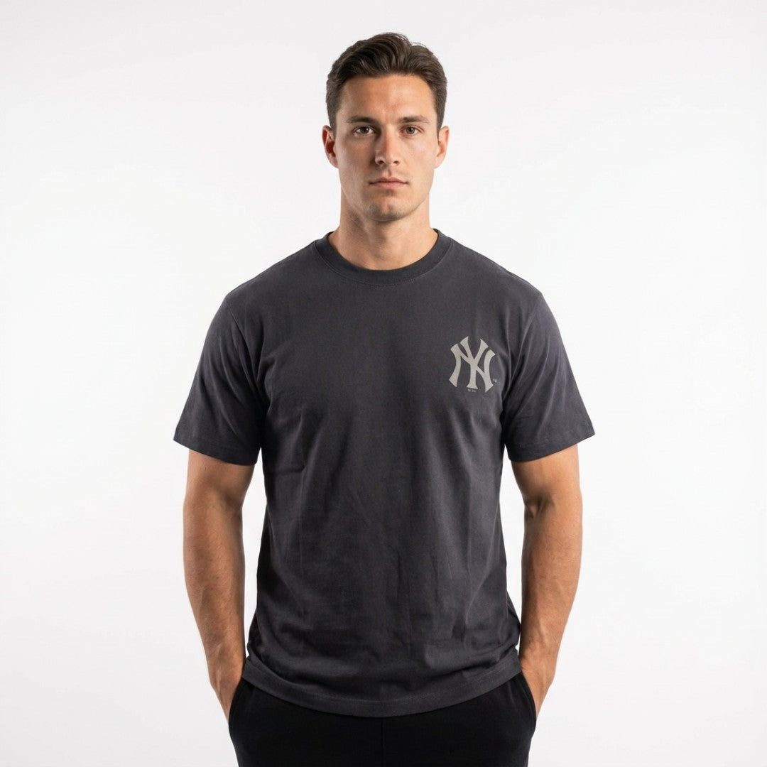 Majestic MLB Everteam Logo Tee New York Yankees Washed Black
