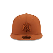 New Era 9Fifty MLB Game Day 2024 New York Yankees Earthy Brown