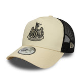 New Era 9Forty E-Frame Trucker EPL Seasonal Newcastle United FC Light Beige
