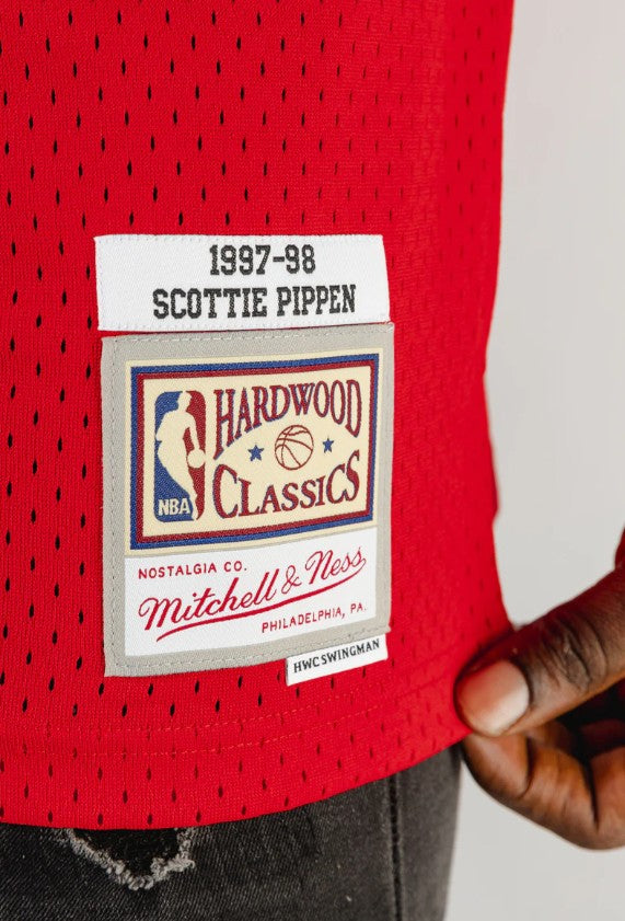 Mitchell & Ness NBA Swingman Jersey Chicago Bulls Scottie Pippen #33 97-98 Red