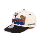 Mitchell & Ness NBA Pro Crown 1996 NBA Champions Chicago Bulls Cream/Black