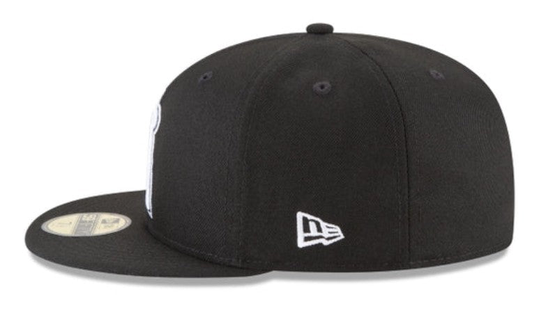 New Era 59Fifty MLB Boston Red Sox Black White Outline