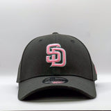 New Era 39Thirty MLB San Diego Padres Black Pink Mint