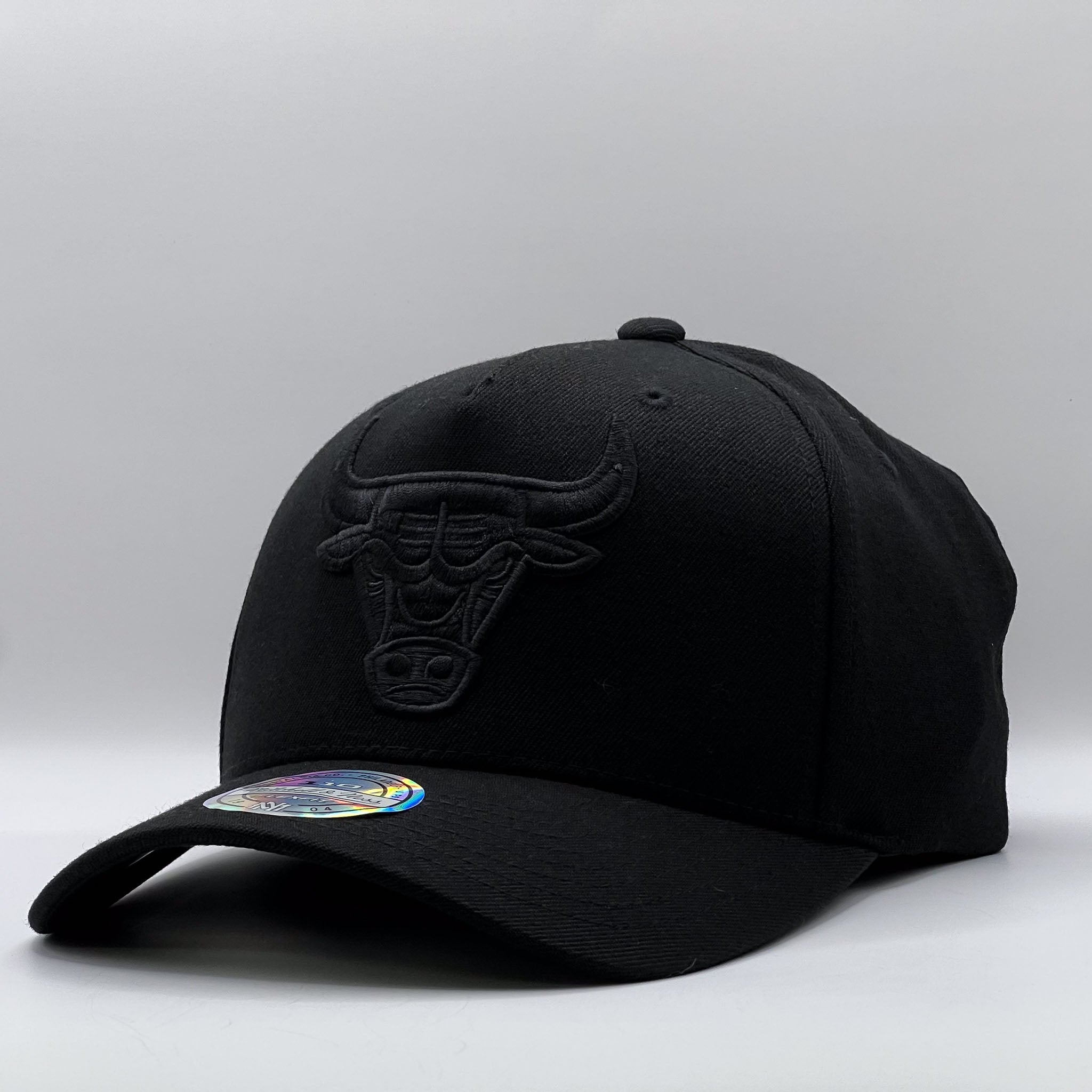 Mitchell & Ness NBA Flexfit 110 Black On Black Chicago Bulls