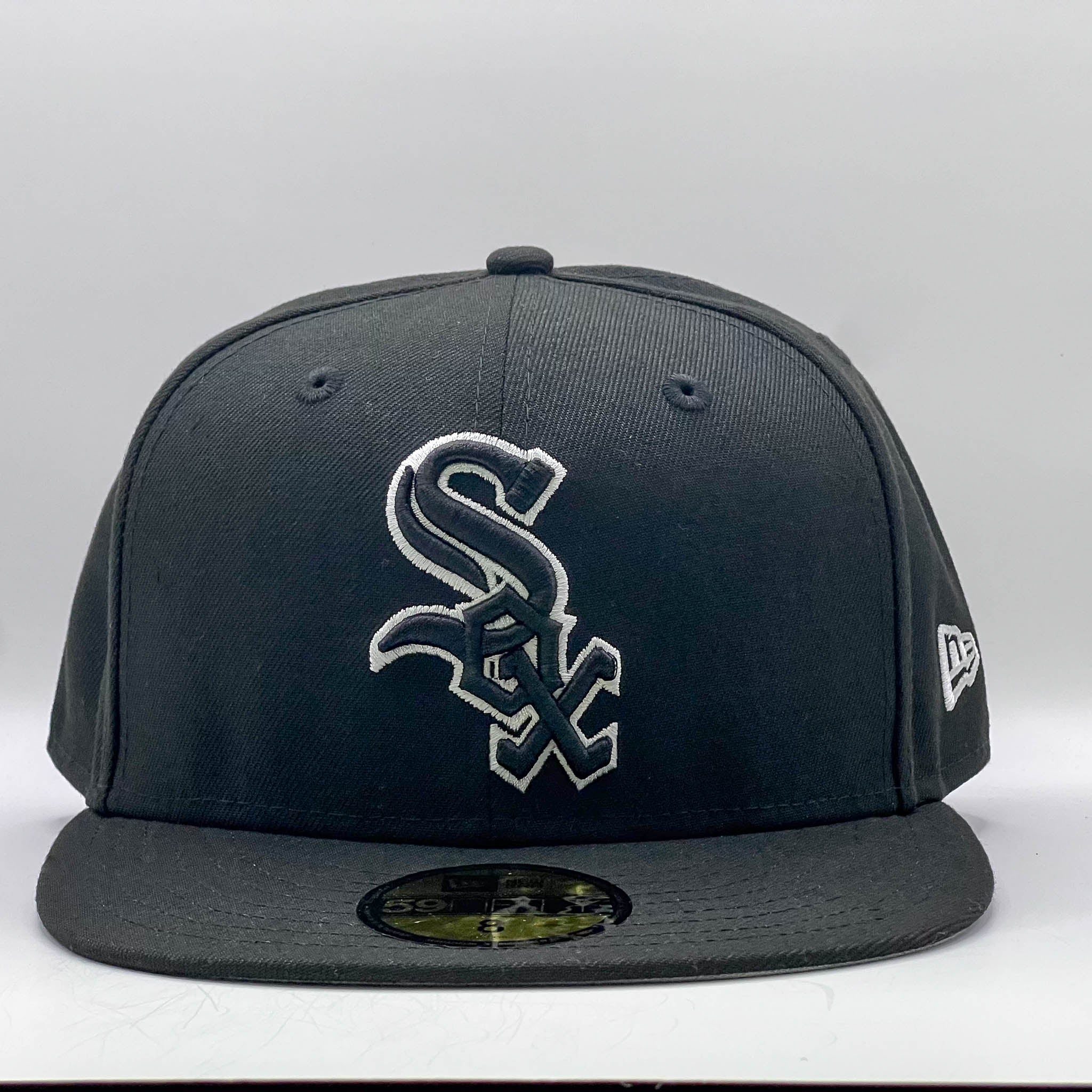 New Era 59Fifty MLB Chicago White Sox Black White Outline