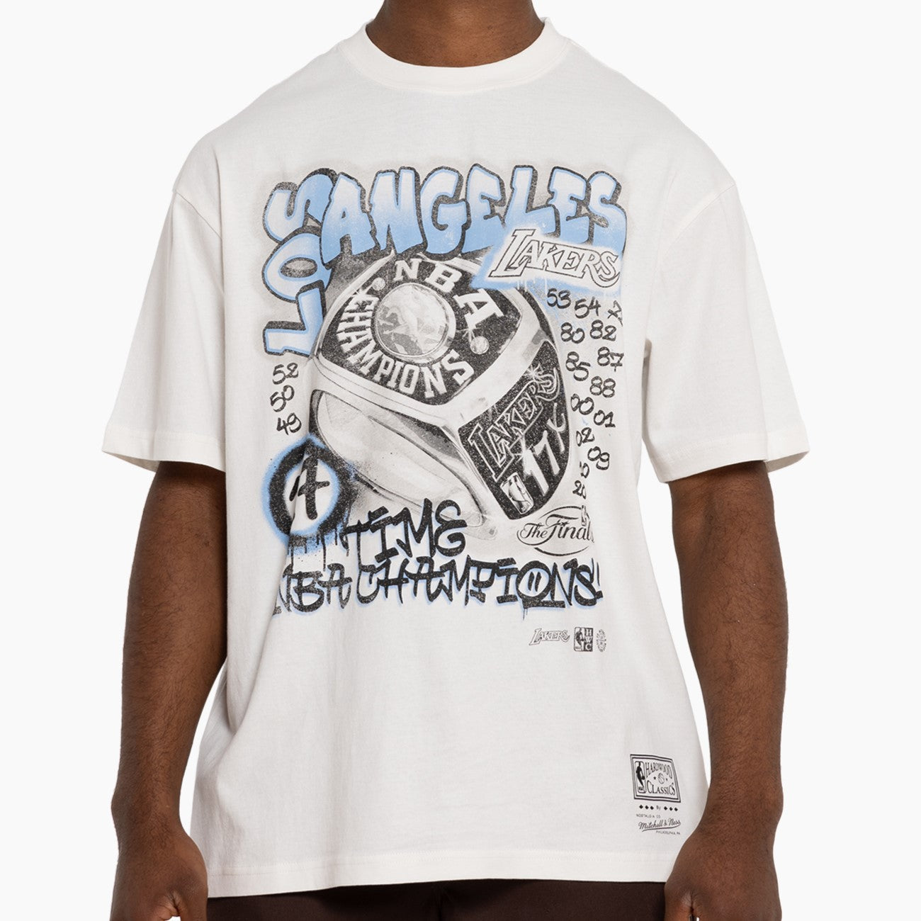 Mitchell & Ness NBA 17 Time Champs Graffiti Tee Los Angeles Lakers Vintage White