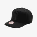 Mitchell & Ness NBA Black Team Logo Milwaukee Bucks