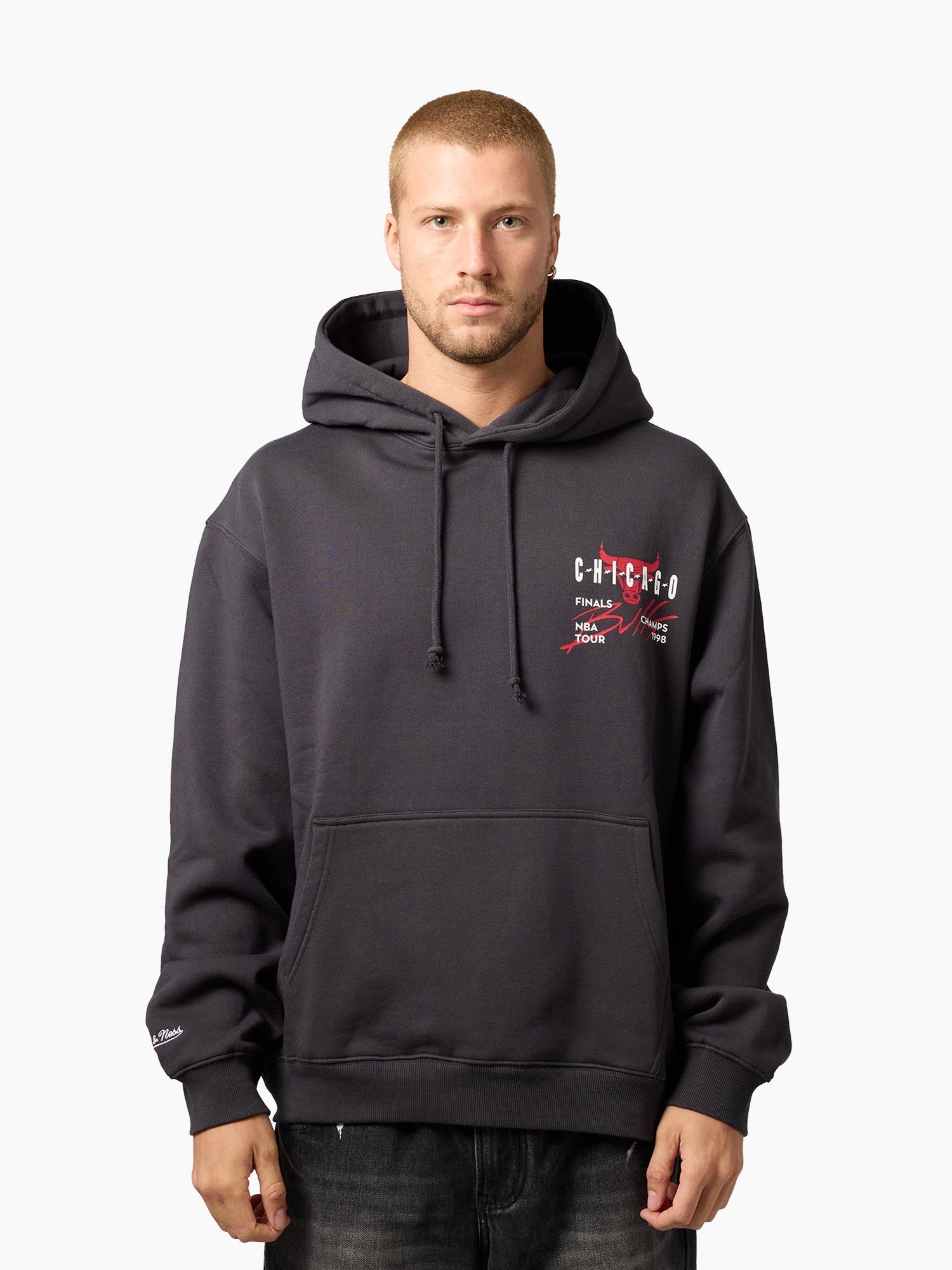 Mitchell & Ness NBA Finals Tour Hoodie Chicago Bulls Washed Black