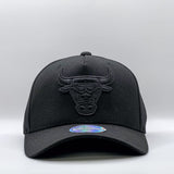 Mitchell & Ness NBA Flexfit 110 Black On Black Chicago Bulls