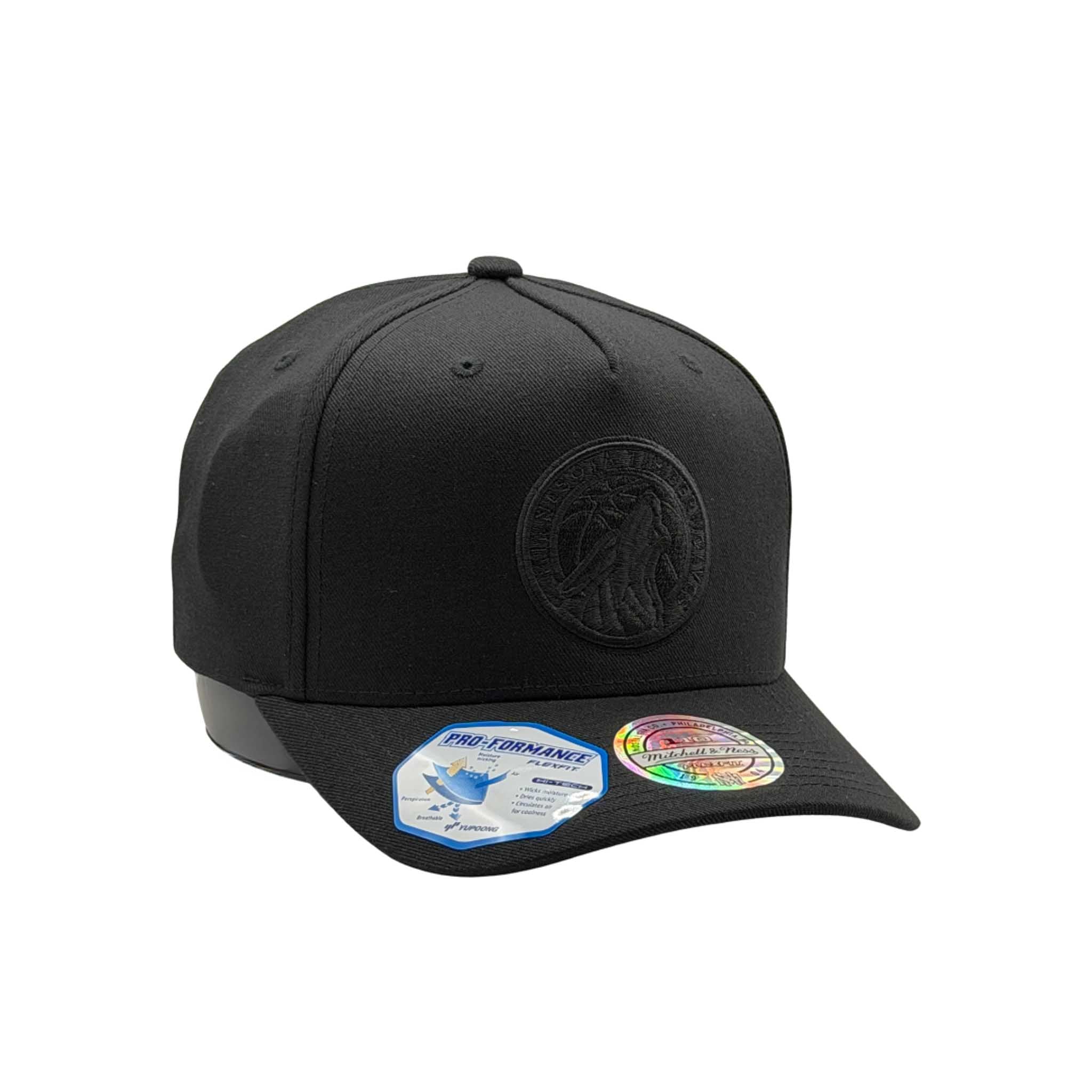 Mitchell & Ness NBA Flexfit 110 Black On Black Minnesota Timberwolves