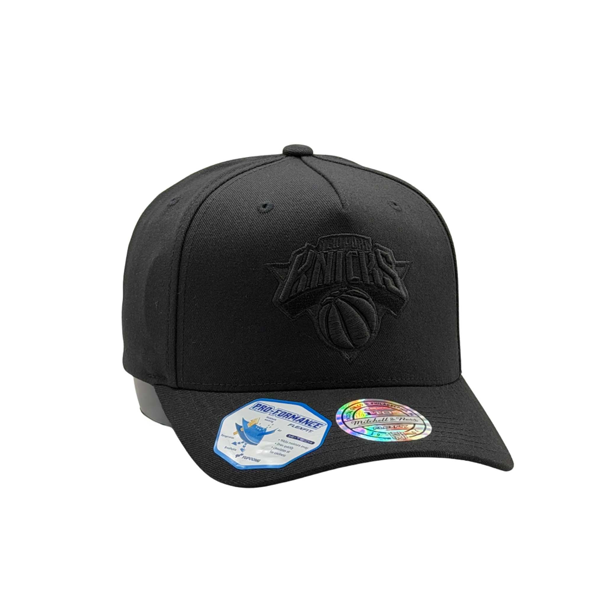 Mitchell & Ness NBA Flexfit 110 Black On Black New York Knicks