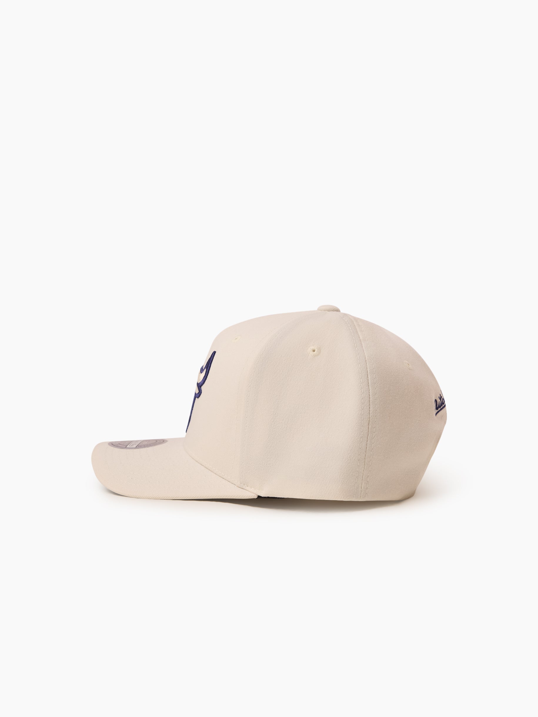Mitchell & Ness NBA Flexfit 110 Cream/Navy Chicago Bulls
