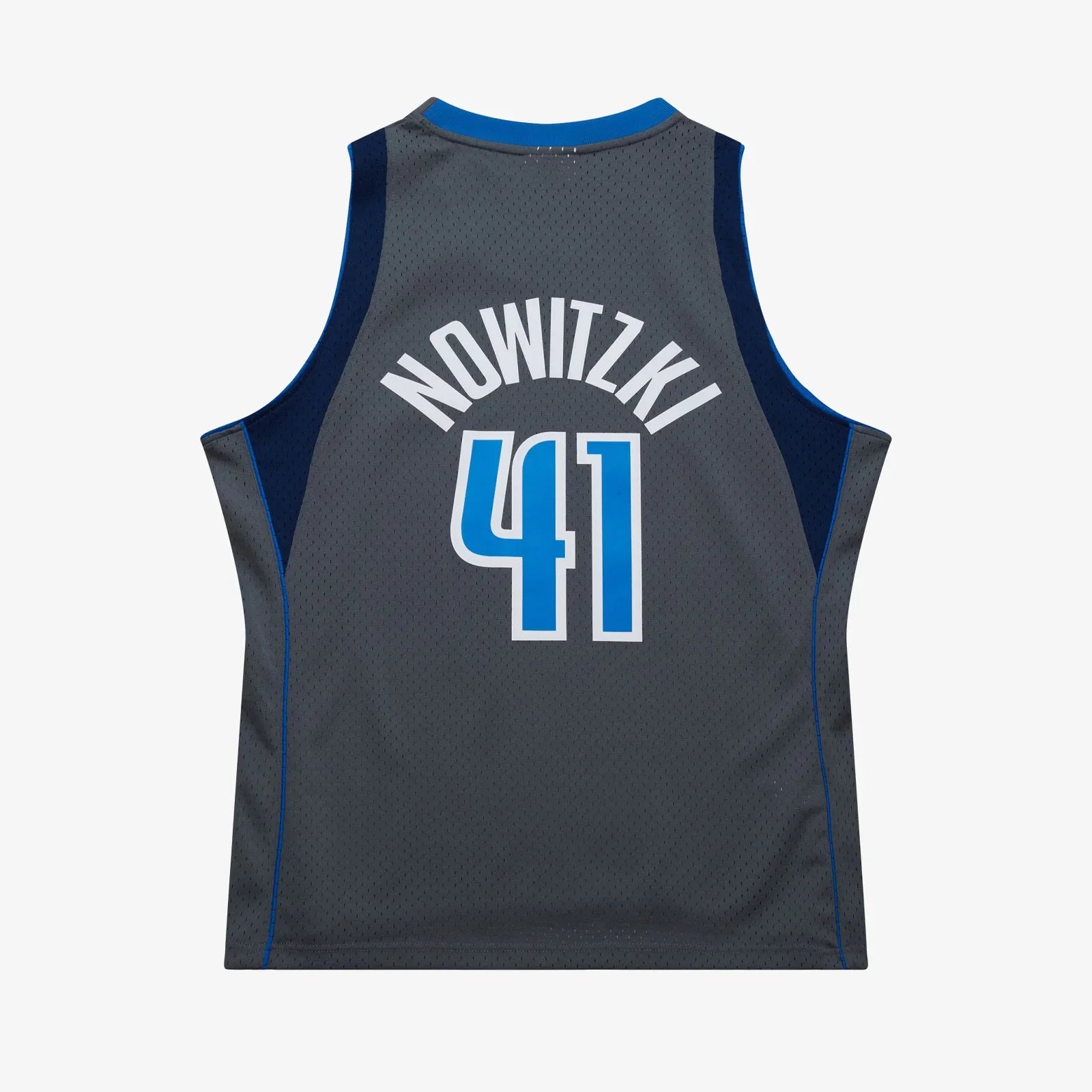 Mitchell & Ness NBA Swingman Jersey Dallas Mavericks Dirk Nowitzki 41 03-04 Grey